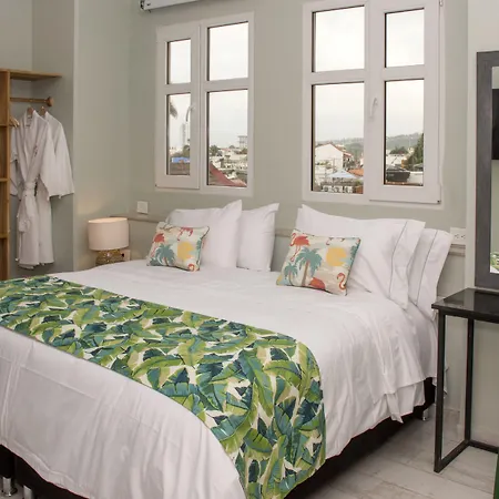 Townhouse Boutique Hotel 4*