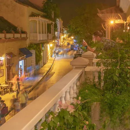 Townhouse Boutique 4*