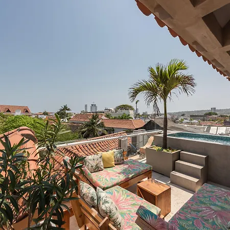 Townhouse Boutique 4*