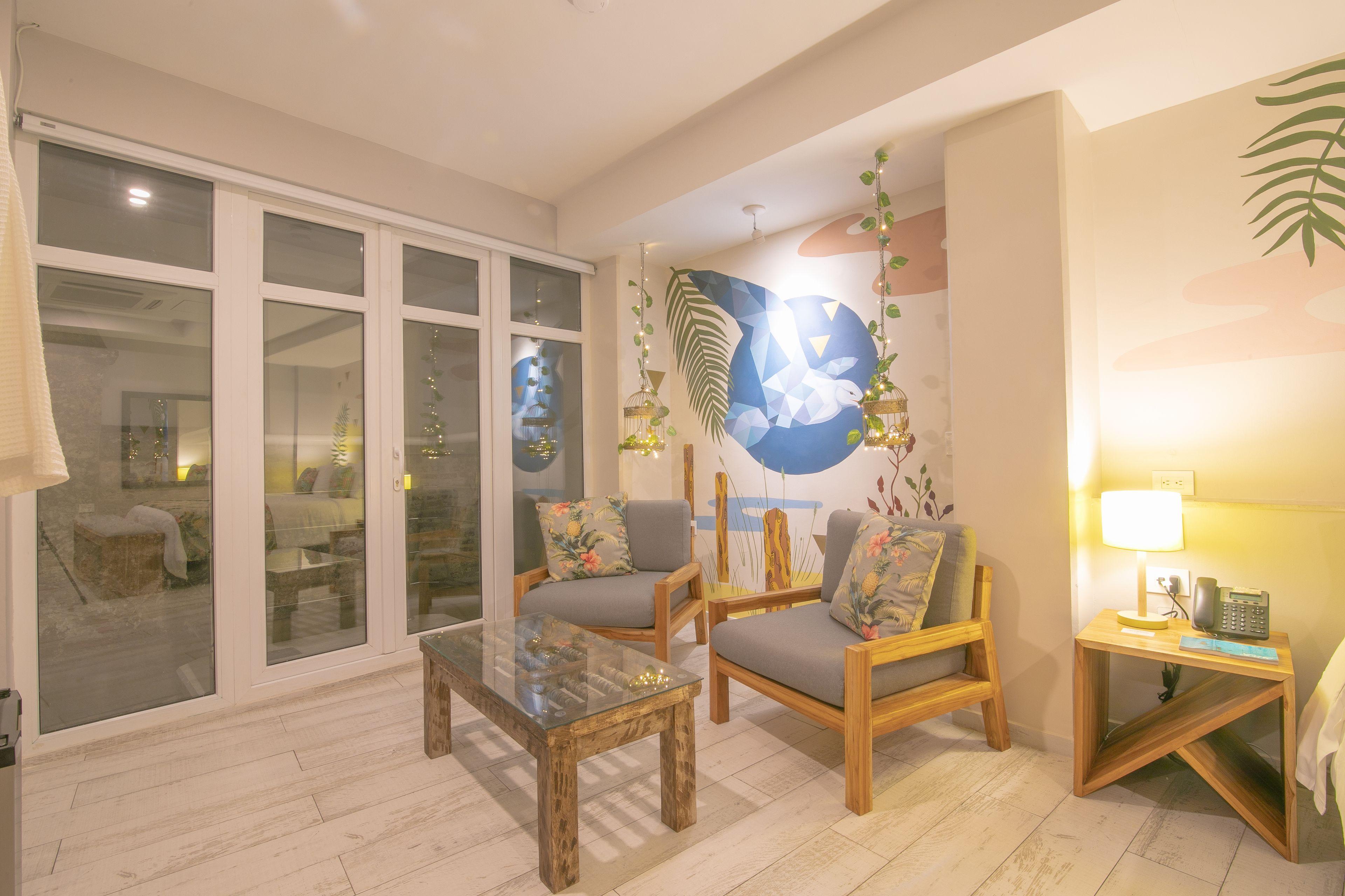 Townhouse Boutique Hotel 4*