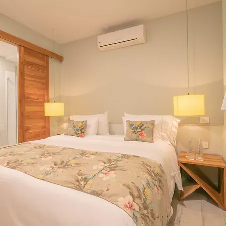 Hotel Townhouse Boutique 4*
